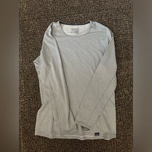 SOLD patagonia long sleeve mid weight capilene base layer